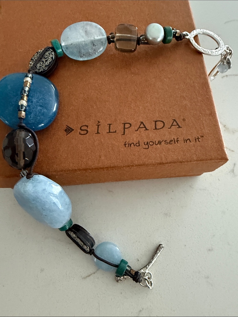 Sterling Silver, Etched Shell, Pearl, Quartz, Magnesite and Glass Bracelet B2240 - Picture 4 of 10